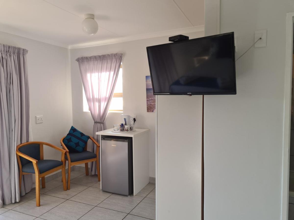 Ocean View Guest House Jeffreys Bay Exterior photo