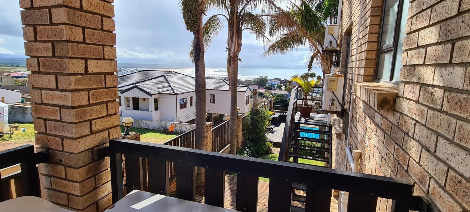 Ocean View Guest House Jeffreys Bay Exterior photo