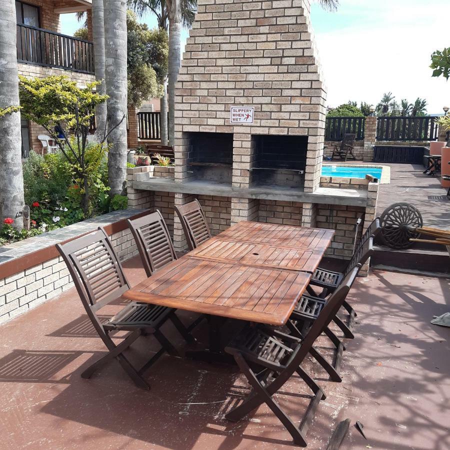 Ocean View Guest House Jeffreys Bay Exterior photo